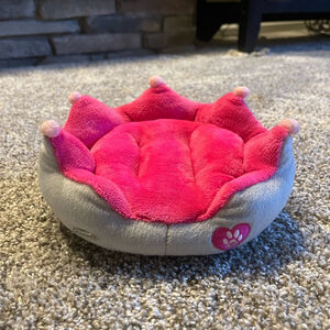 American Girl Truly Me Crown Pet Bed